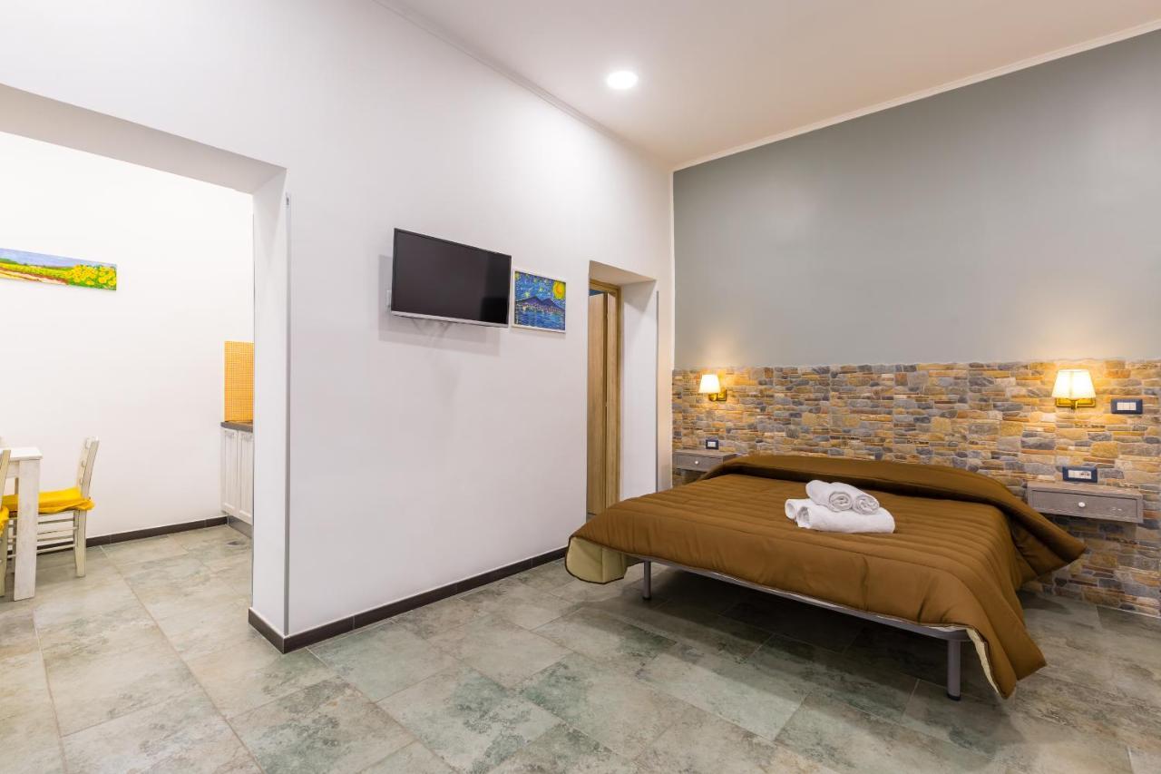 Gelso Complex Studios And Flat By Napoliapartments Экстерьер фото